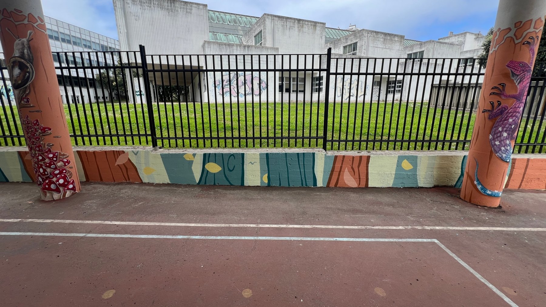 Mural de CEIP Plurilingüe La Normal (A Coruña)