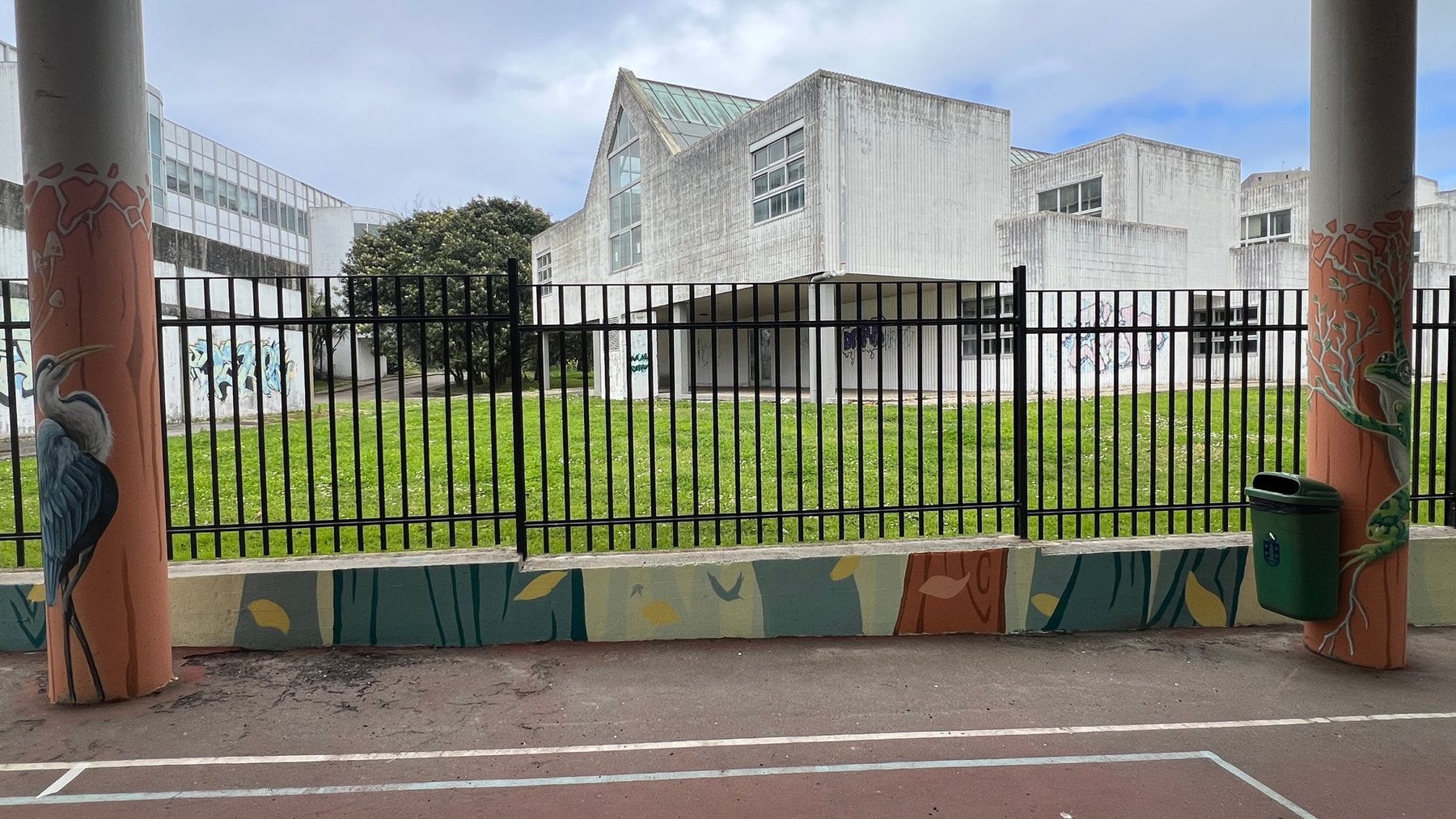 Mural de CEIP Plurilingüe La Normal (A Coruña)