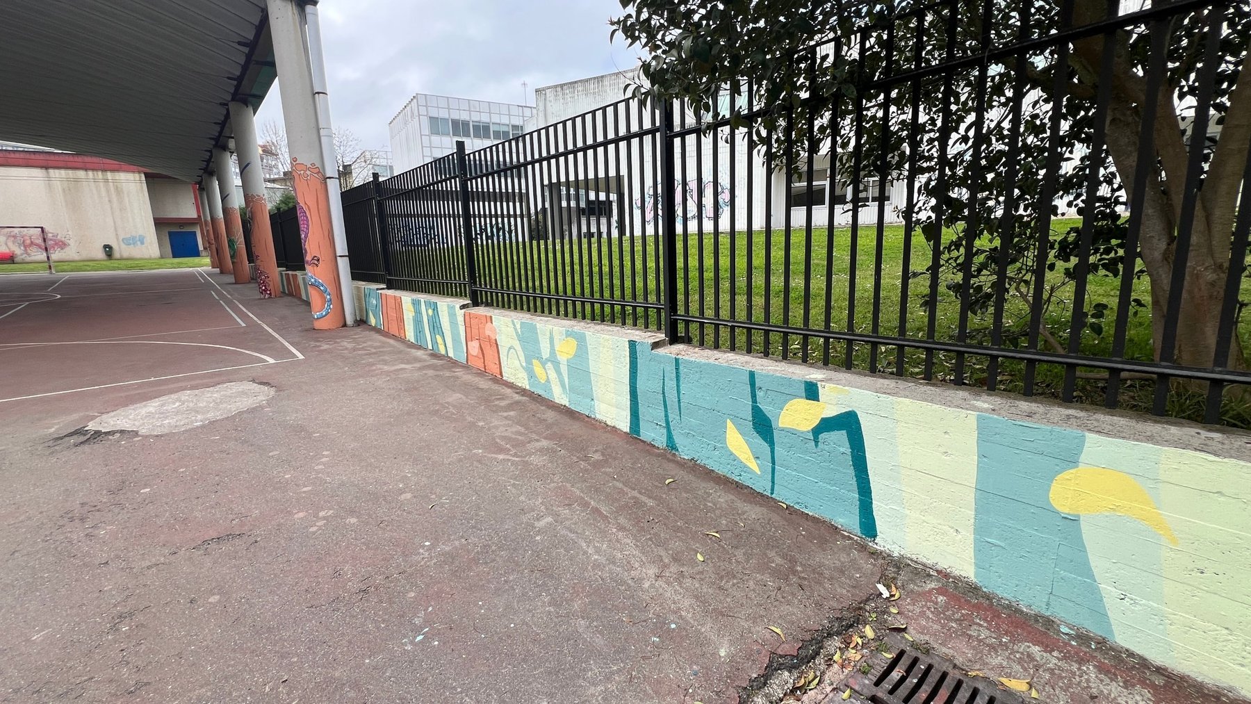 Mural de CEIP Plurilingüe La Normal (A Coruña)